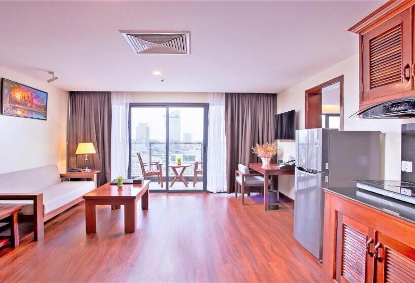 سوییت خانوادگی, Poulo Wai Hotel & Apartment