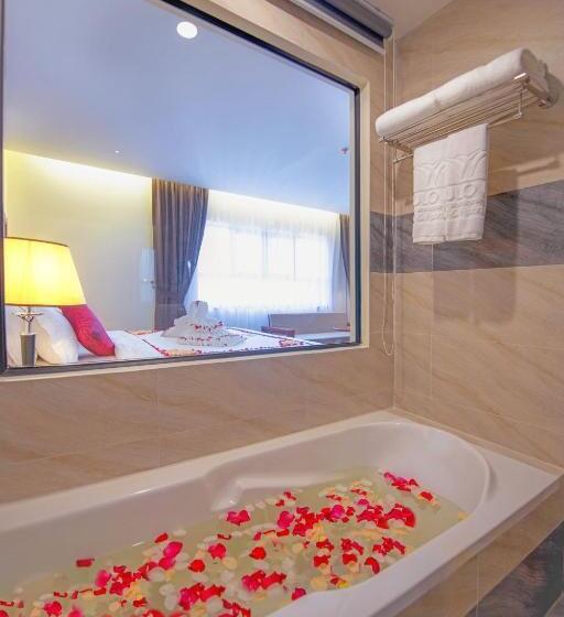 استودیو اجرایی, Poulo Wai Hotel & Apartment