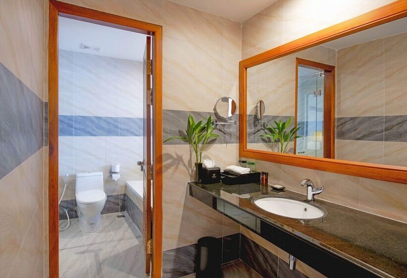 استودیو اجرایی, Poulo Wai Hotel & Apartment