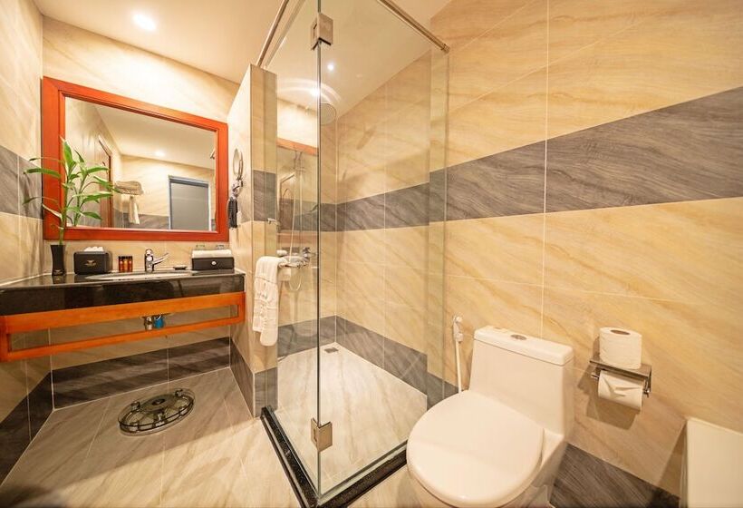 سوییت خانوادگی, Poulo Wai Hotel & Apartment
