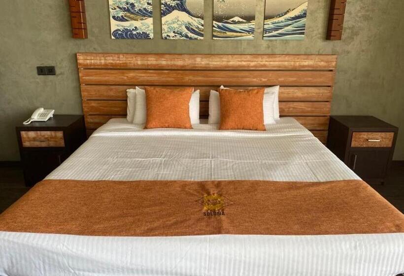 اتاق استاندارد با چشم‌انداز استخر, Soluna Beach Resort