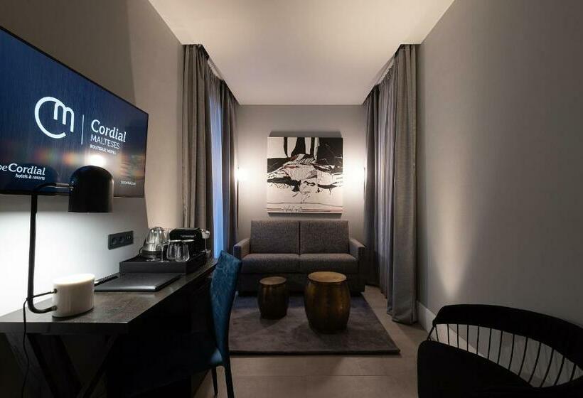 Семейный Номер, Boutique Hotel Cordial Malteses