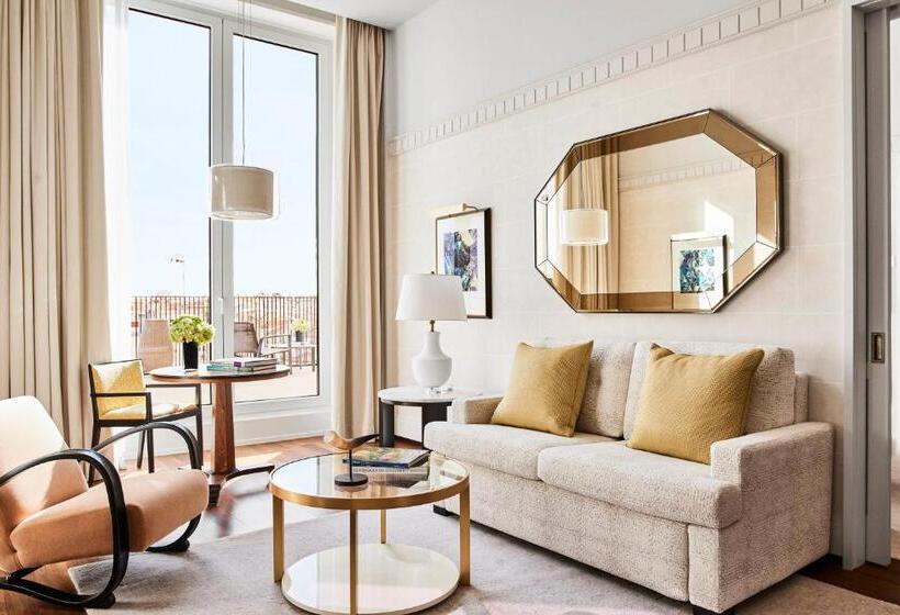 Suite with Terrace, Four Seasons  Madrid