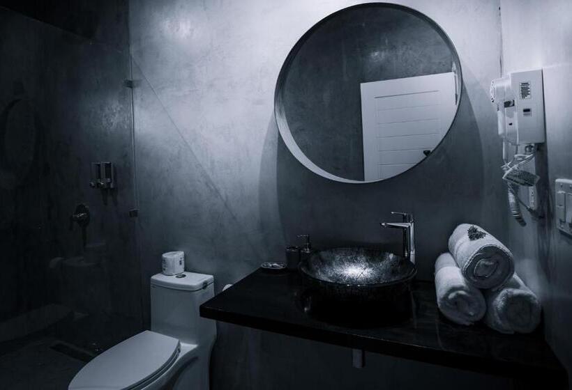 اتاق لوکس با بالکن, La Placita Inn