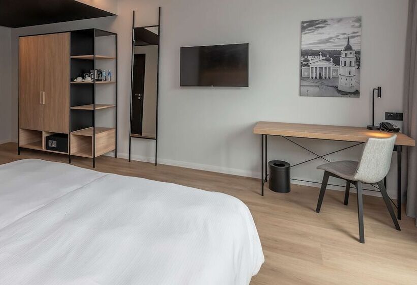 اتاق سوپریور با چشم‌انداز, Park Inn By Radisson Vilnius Airport Hotel & Conference Centre