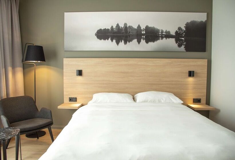 اتاق سوپریور با چشم‌انداز, Park Inn By Radisson Vilnius Airport Hotel & Conference Centre