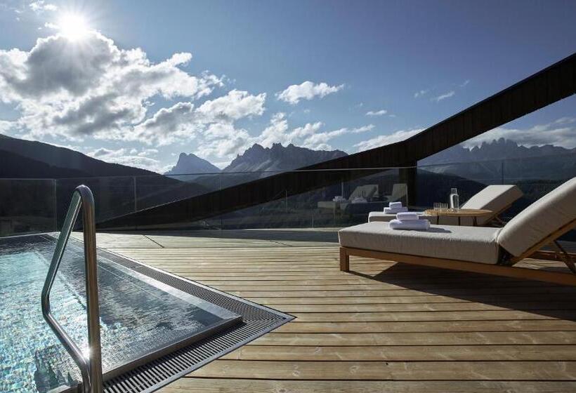 سوئیت پرزیدنت, Forestis Dolomites