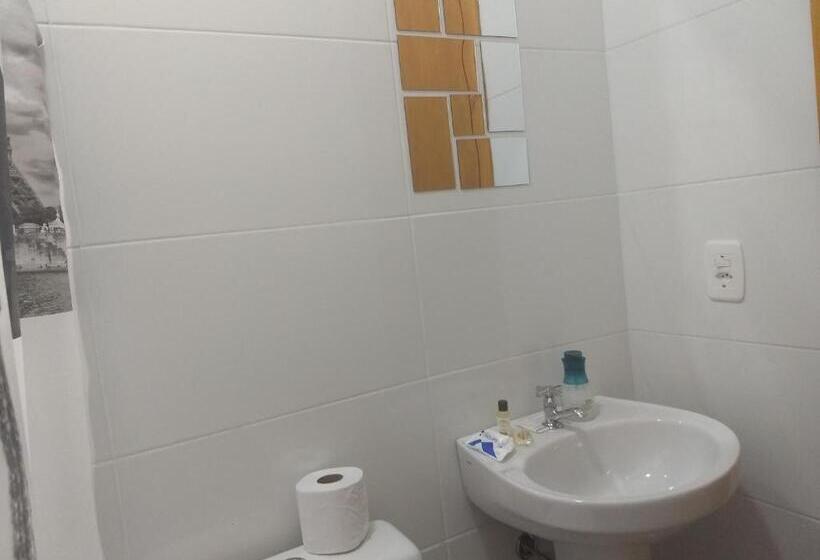 سوییت خانوادگی, Guesthouse Capitão 847