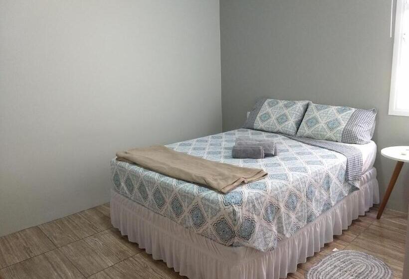 سوییت خانوادگی, Guesthouse Capitão 847