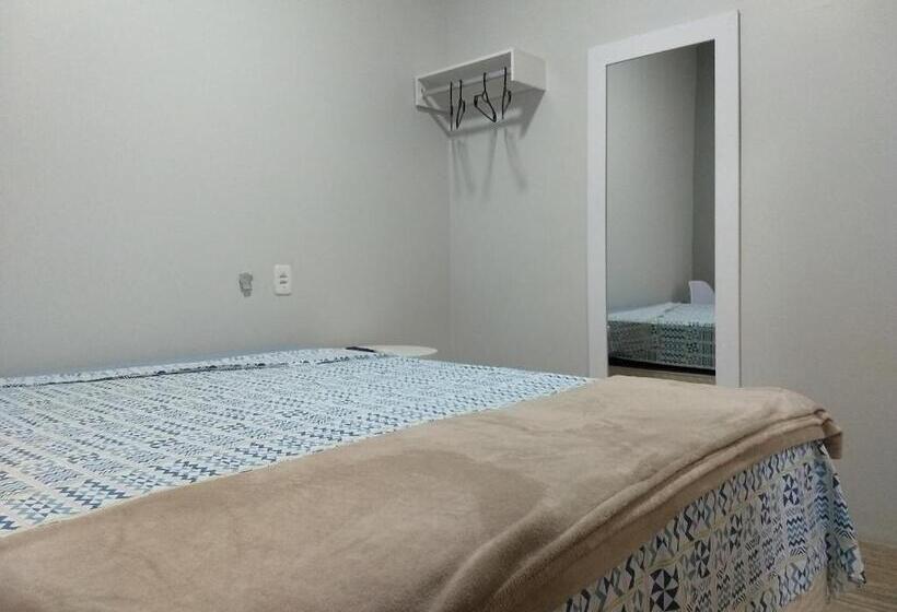سوییت خانوادگی, Guesthouse Capitão 847