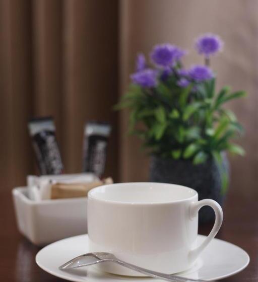 سوییت جونیور, Rosetta Guest House