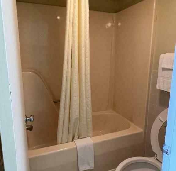 اتاق استاندارد, Royal Inn Motel Charlottesville