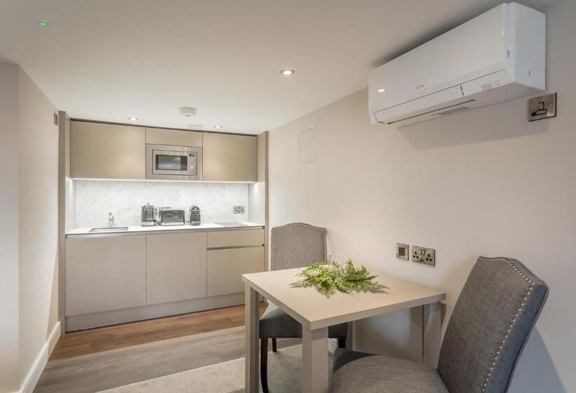 اتاق استاندارد, Heritage Mews Nottingham