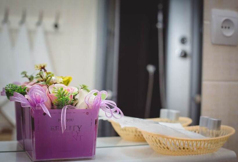 اتاق استاندارد, Mini Hotel White Lake