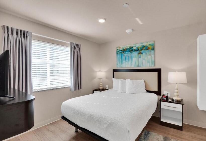 سوئیت با بالکن, Waterwalk Extended Stay By Wyndham Raleigh   Rtp