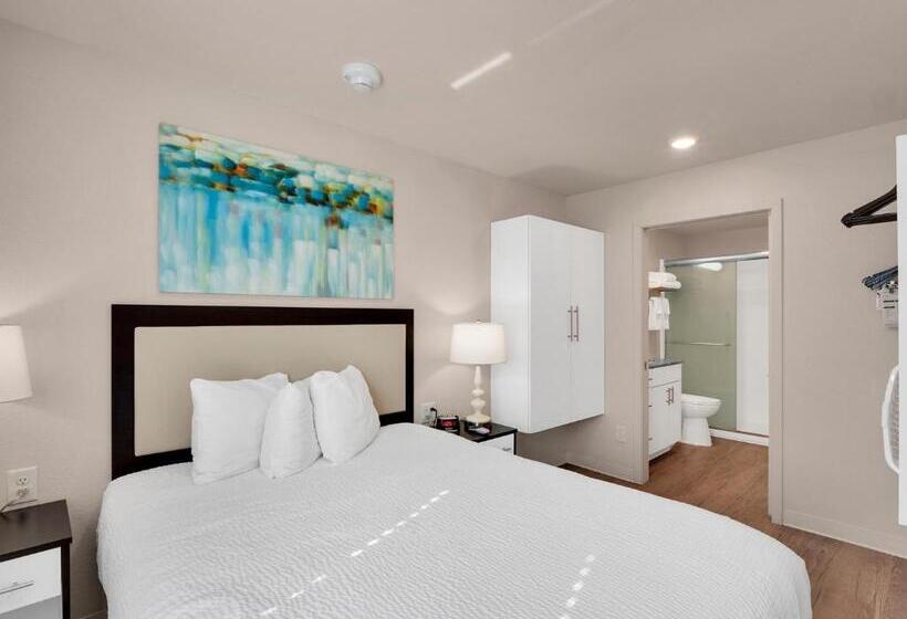 سوئیت با بالکن, Waterwalk Extended Stay By Wyndham Raleigh   Rtp