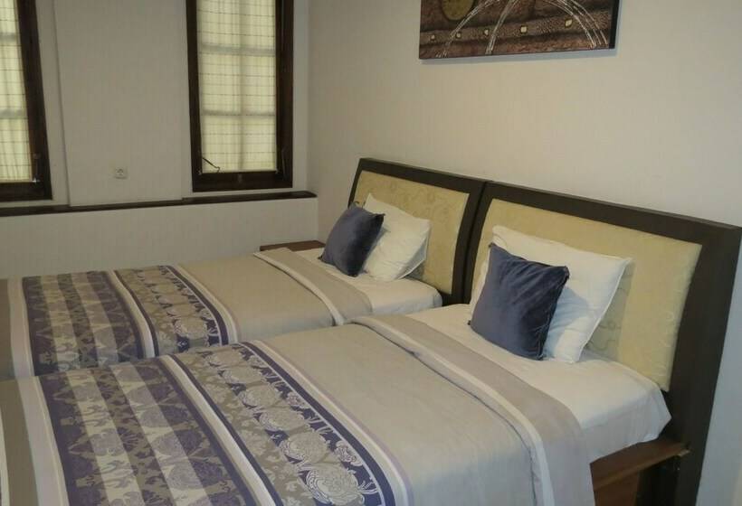 آپارتمان 3 خوابه, Beachfront Suite Alit