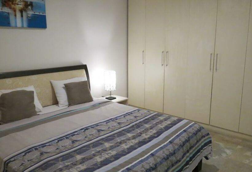آپارتمان 3 خوابه, Beachfront Suite Alit
