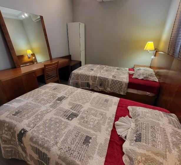 اتاق استاندارد, Hostel Seven Hills