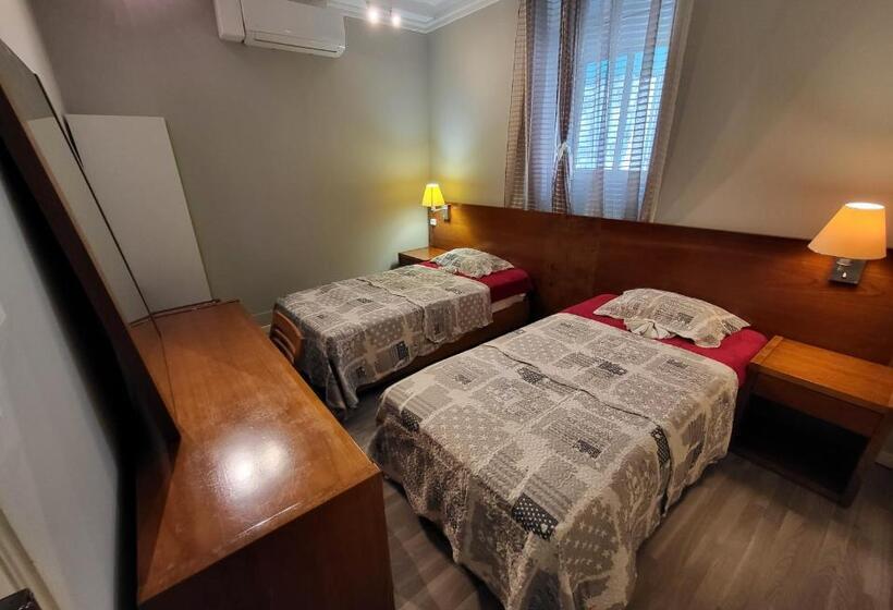 اتاق استاندارد, Hostel Seven Hills