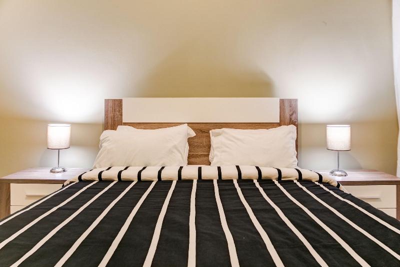 اتاق استاندارد با سرویس بهداشتی مشترک, Hostel Seven Hills