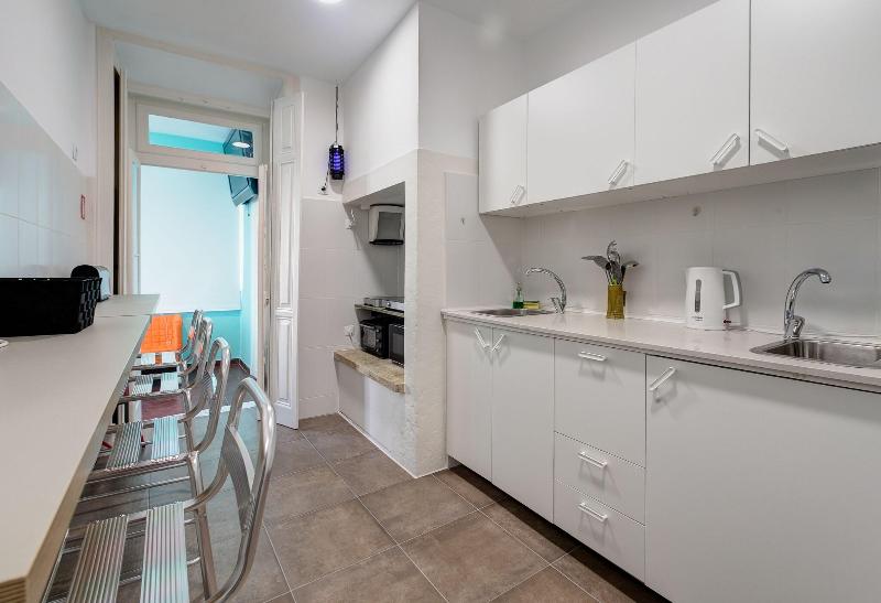 اتاق استاندارد با سرویس بهداشتی مشترک, Hostel Seven Hills