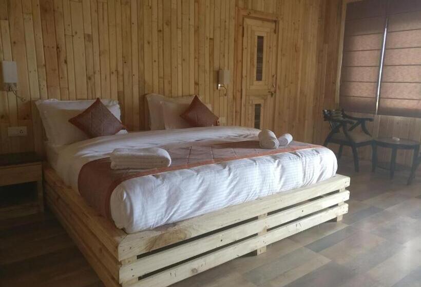 اتاق سوپریور, Nainital Adventure Park & Resort