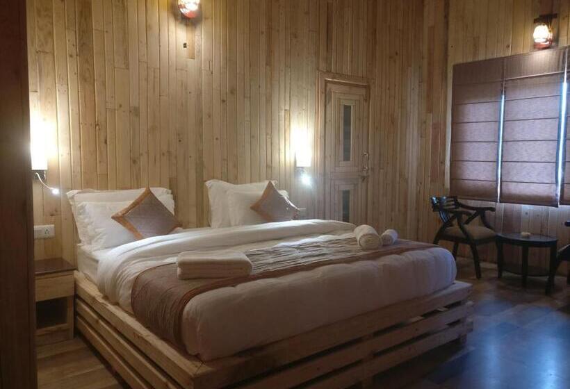 اتاق سوپریور, Nainital Adventure Park & Resort