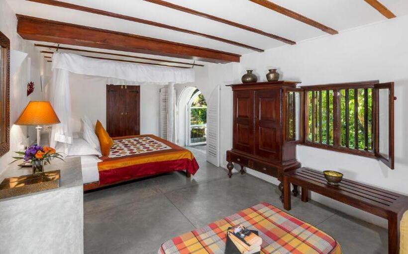 اتاق استاندارد, The Kandy House