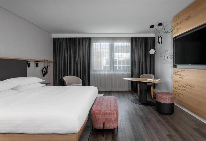 سوئیت کلاب, Frankfurt Airport Marriott