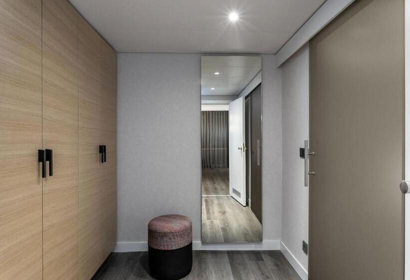 سوئیت کلاب, Frankfurt Airport Marriott