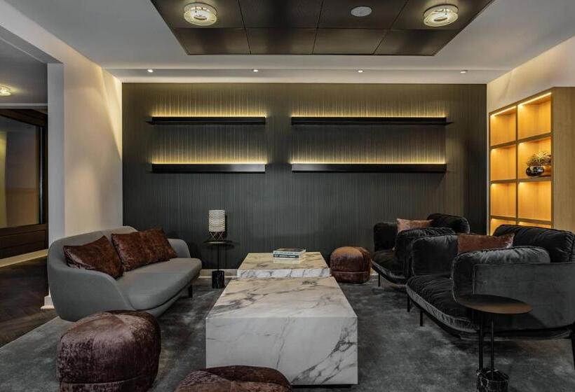 سوئیت کلاب, Frankfurt Airport Marriott