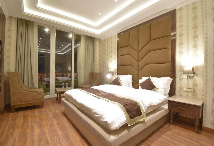 اتاق سوپریور با تخت بزرگ, Grand Him Queen Ac Centralized