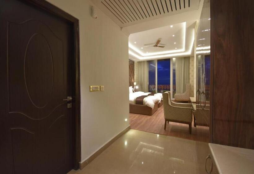 اتاق سوپریور, Grand Him Queen Ac Centralized