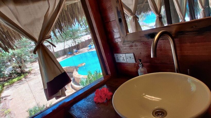 چادر با خدمات رفاهی لوکس, Villa Dida Resort