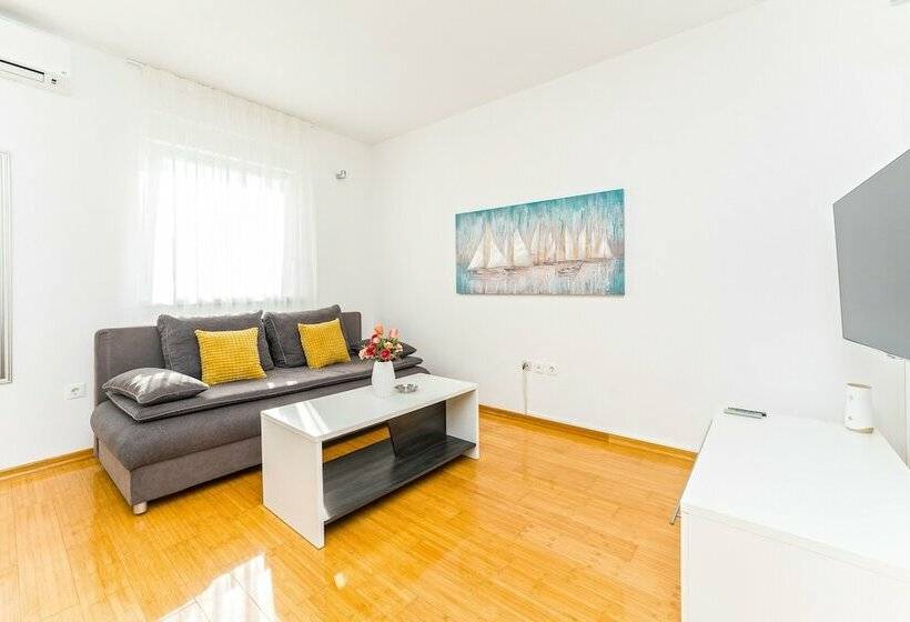 آپارتمان سوپریور 2 خوابه, Summer Breeze Apartments