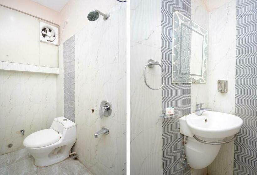 اتاق کلاسیک سه تخته, Oyo 29312  Royal S