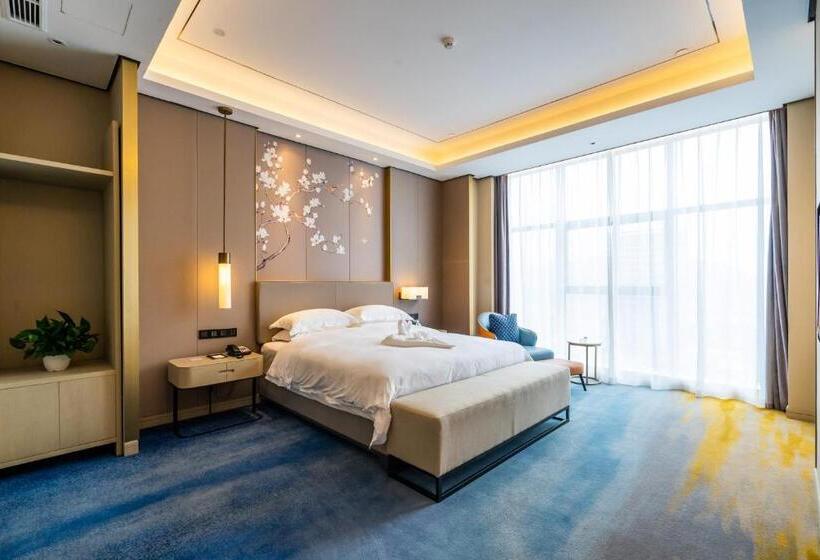 سوییت اجرایی, Wenzhou Maison New Century