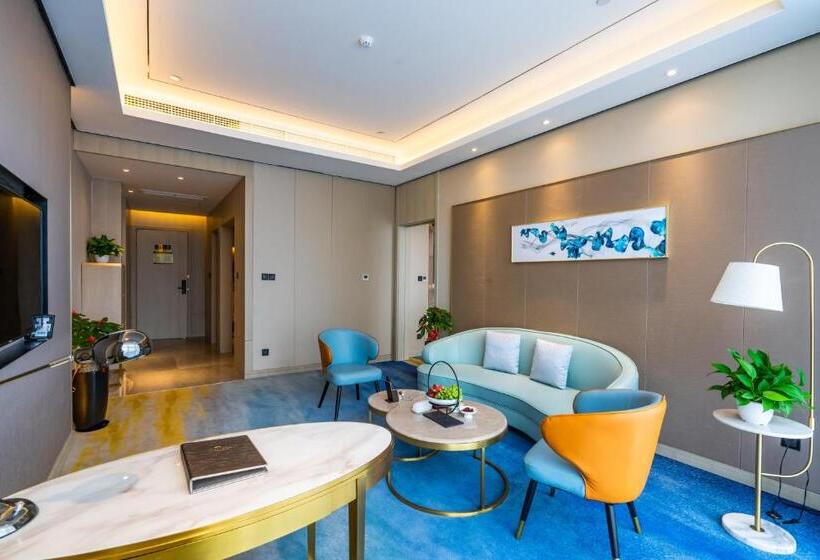 سوییت اجرایی, Wenzhou Maison New Century