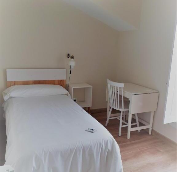 اتاق خانوادگی, Hostal Lierganes Fluviarium Rooms