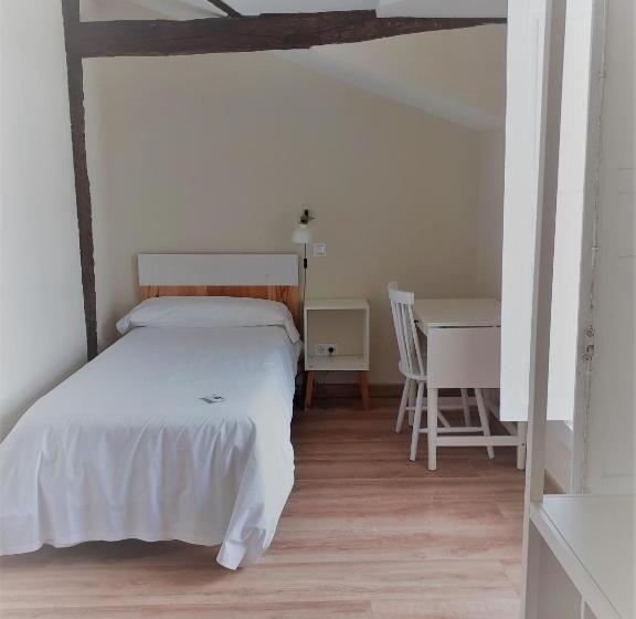 اتاق خانوادگی, Hostal Lierganes Fluviarium Rooms