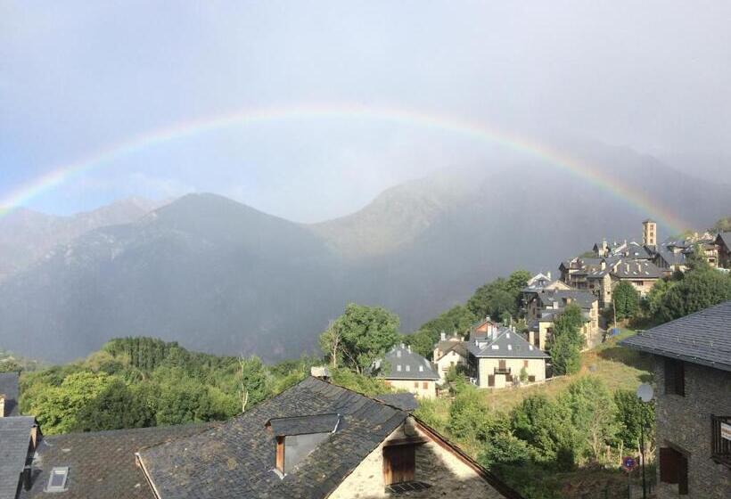 اتاق اکونومی, Hostal Rural Sant Climent