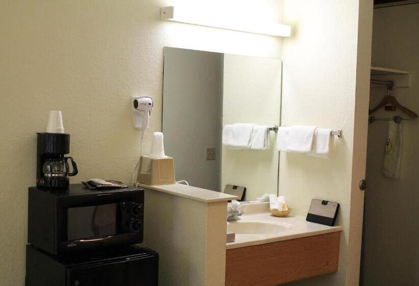 اتاق استاندارد, Super 8 By Wyndham San Antonio/fiesta