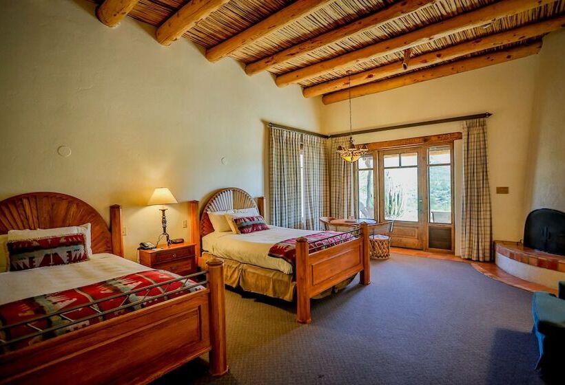 Chambre Standard Lit Queen Size, Tanque Verde Guest Ranch