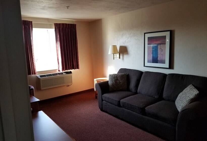 Suite, Super 8 By Wyndham Bellingham Airport/ferndale