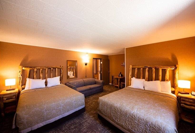 سوئیت 2 خوابه, Super 8 By Wyndham Bridgeview Of Mackinaw City