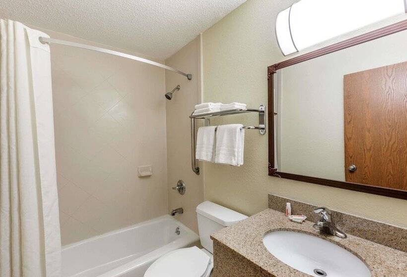 اتاق استاندارد با 2 تخت دوبل, Super 8 By Wyndham Latham   Albany Airport