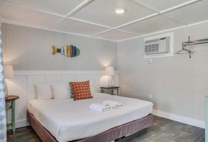 اتاق استاندارد با تخت بزرگ, Tar Heel Motel