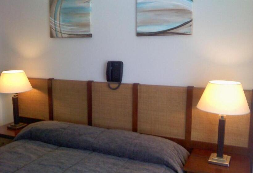 اتاق استاندارد چهار تخته, Ayres Del Este