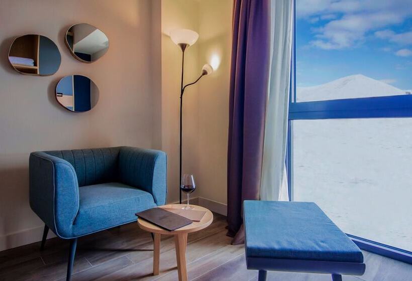 اتاق استاندارد با چشم‌انداز کوهستان, Gudauri Lodge